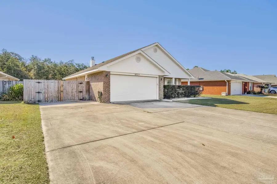 4727 Lemoyne Vista, Milton, FL 32570 - Image #3