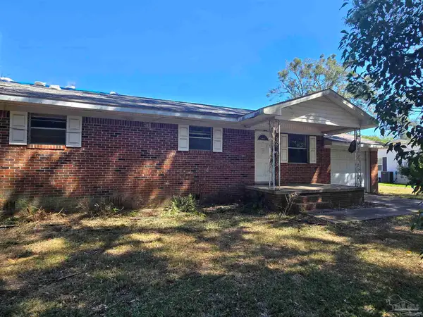 746 Tate Rd, Cantonment, FL 32533