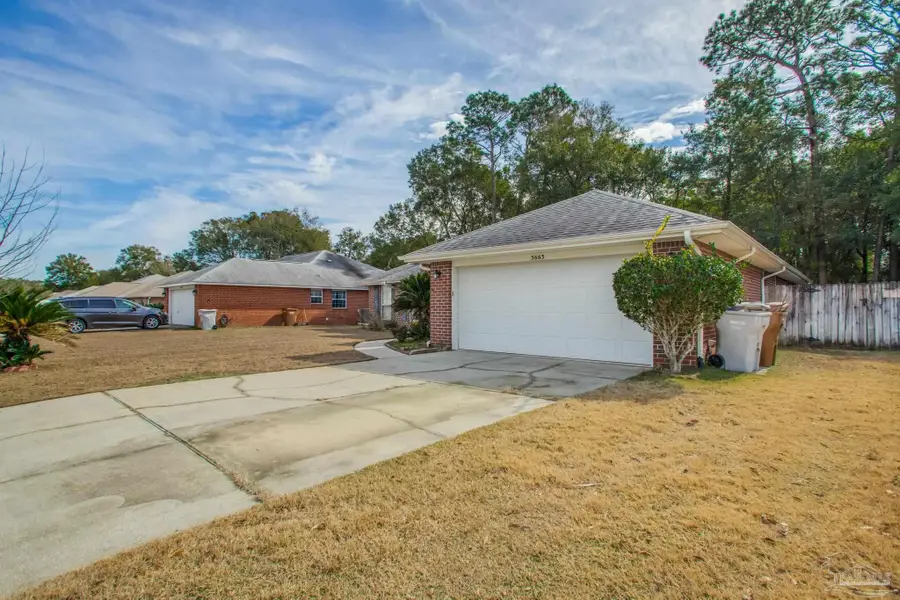 5663 Sweetbirch Ln, Milton, FL 32583 - Image #2