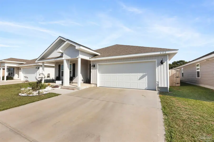 4352 White Birch Ct, Pace, FL 32571 - Image #2
