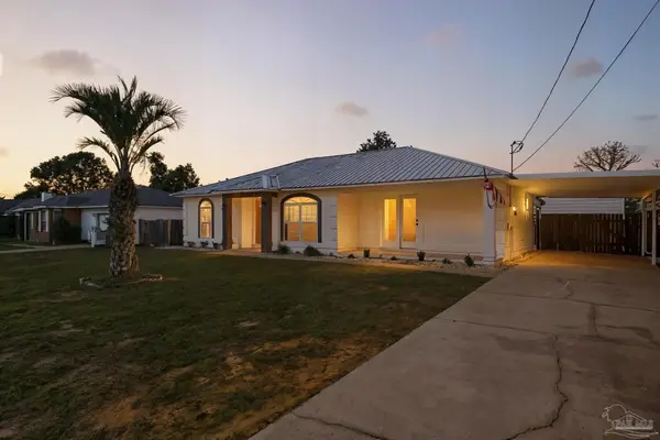 4360 Marilyn Ct, Gulf Breeze, FL 32563