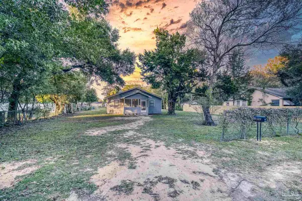 2406 W Jordan St, Pensacola, FL 32505