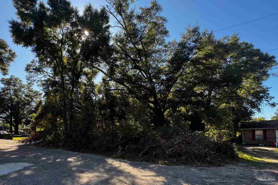 1611 N 62nd Ave, Pensacola, FL 32506 - Image #2