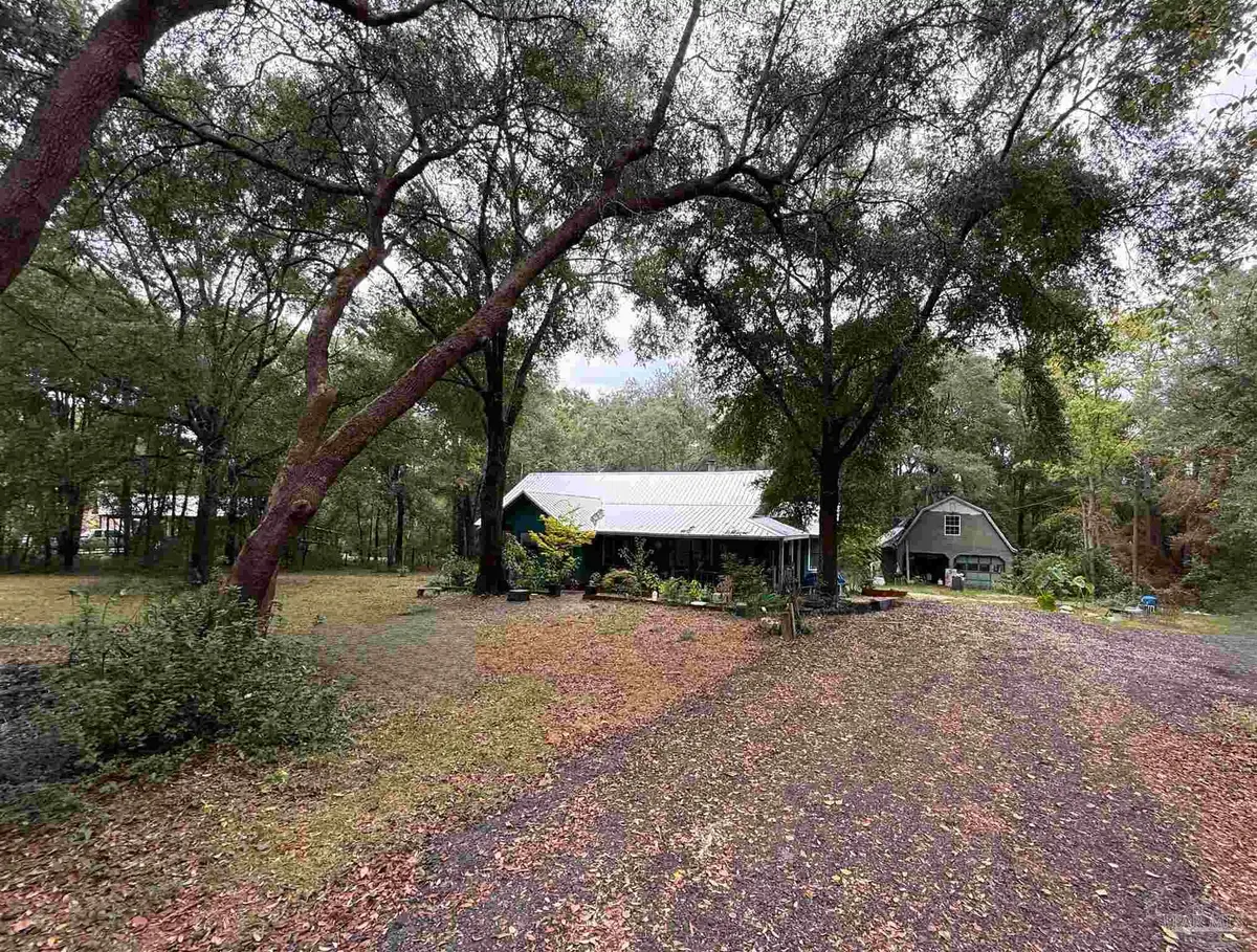 4443 Nap Knob Ln, Holt, FL 32564 - Image #1