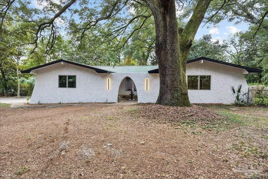 3809 Idlewood Dr, Pensacola, FL 32505 - Image #2