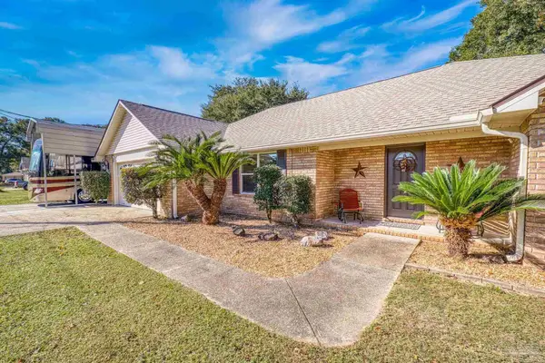 405 Twin Bay Dr, Pensacola, FL 32534