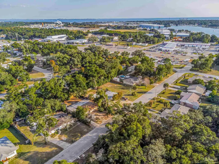 70 N Stillman St, Pensacola, FL 32505 - Image #2