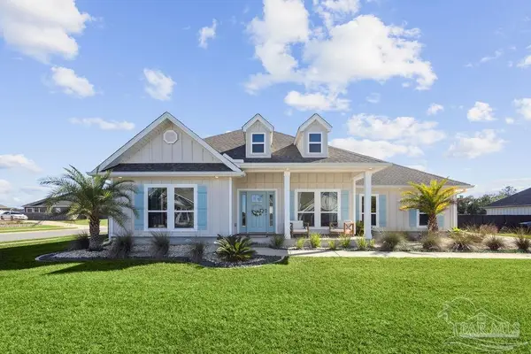 5540 Blake Ln, Pace, FL 32571