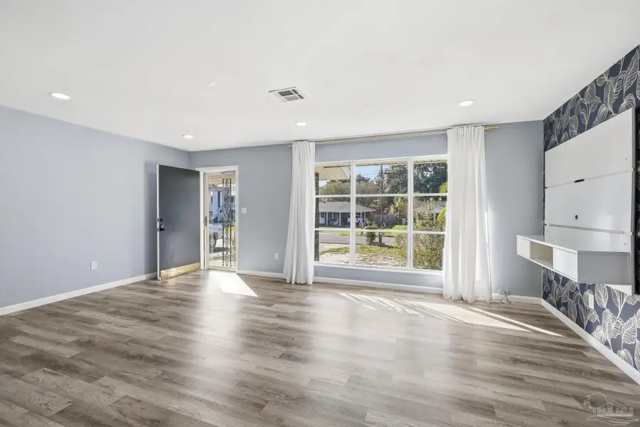 3254 West Ave, Gulf Breeze, FL 32563 - Image #3