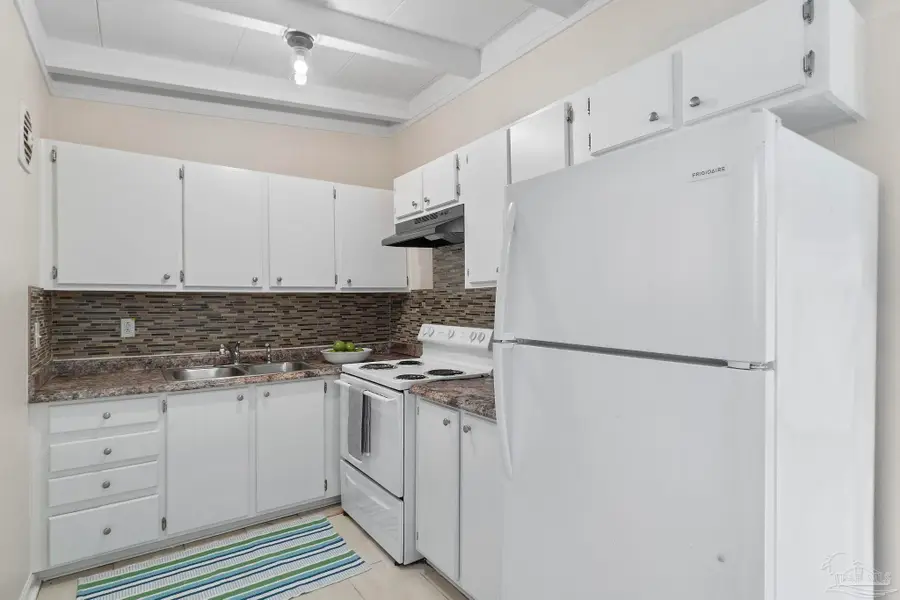 202 Emerald Ave, Pensacola, FL 32505 - Image #3