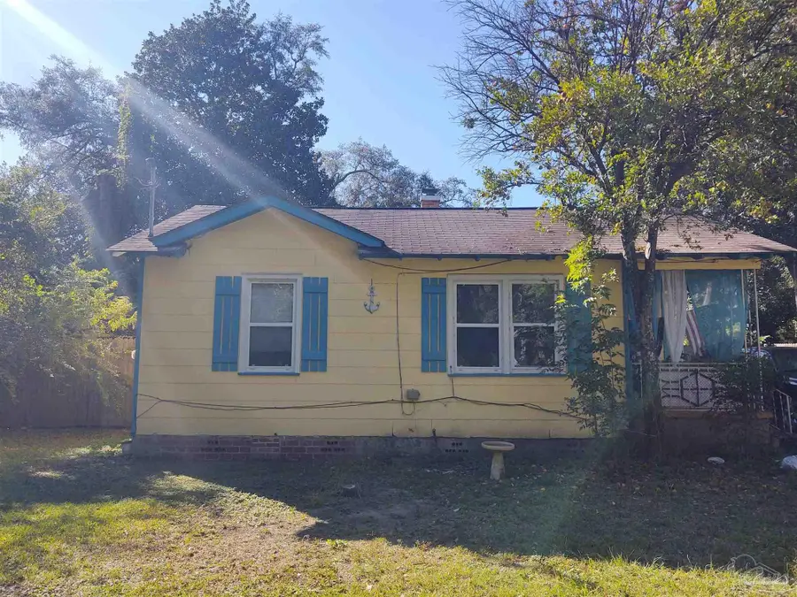 5217 Admiral Halsey Rd, Milton, FL 32583 - Image #2