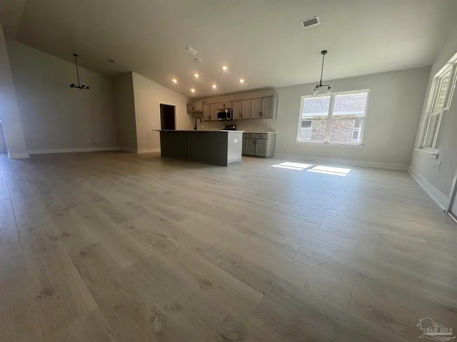 5399 Hidden Pines Cir, Milton, FL 32583 - Image #3