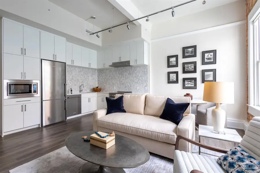 17 S Palafox Pl, Pensacola, FL 32502 - Image #3