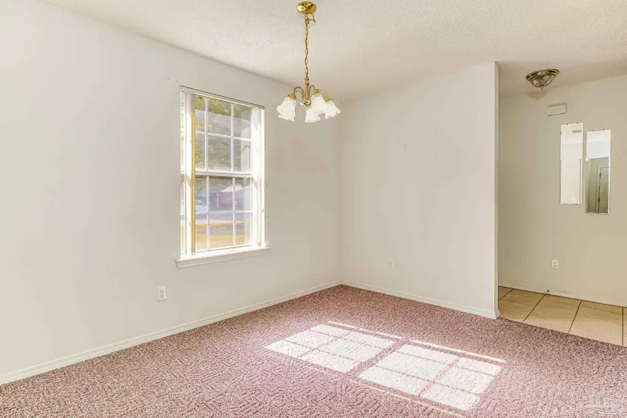 5503 Chantilly Cir, Milton, FL 32583 - Image #3