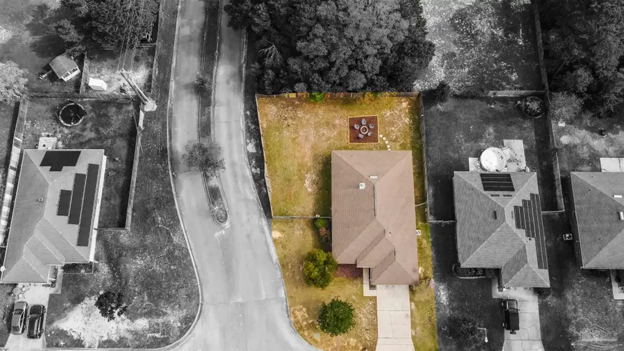 2110 Catline Cir, Navarre, FL 32566 - Image #3