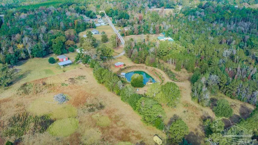 296 Salters Lake Rd, Century, FL 32535 - Image #3