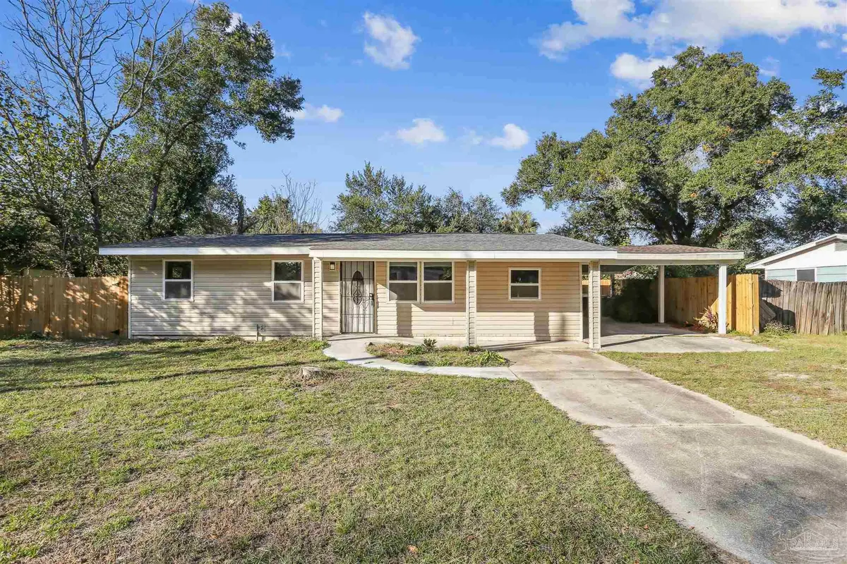 212 Shadowlawn Ln, Pensacola, FL 32507 - Image #1