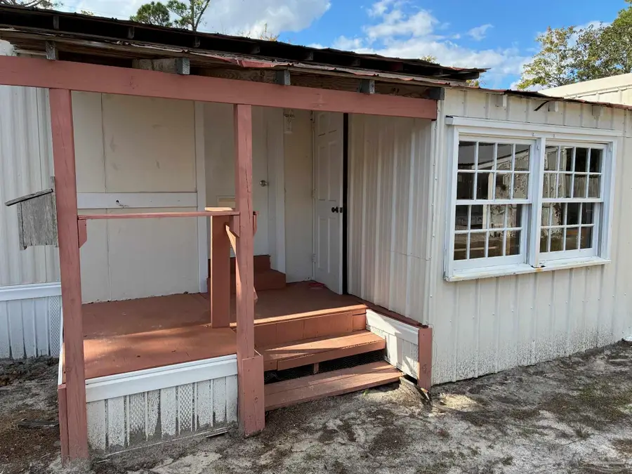 3324 Bonfire Dr #B, Milton, FL 32583 - Image #2