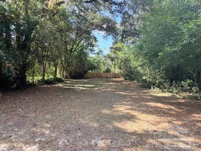 23 N Jamaica St, Pensacola, FL 32507 - Image #2