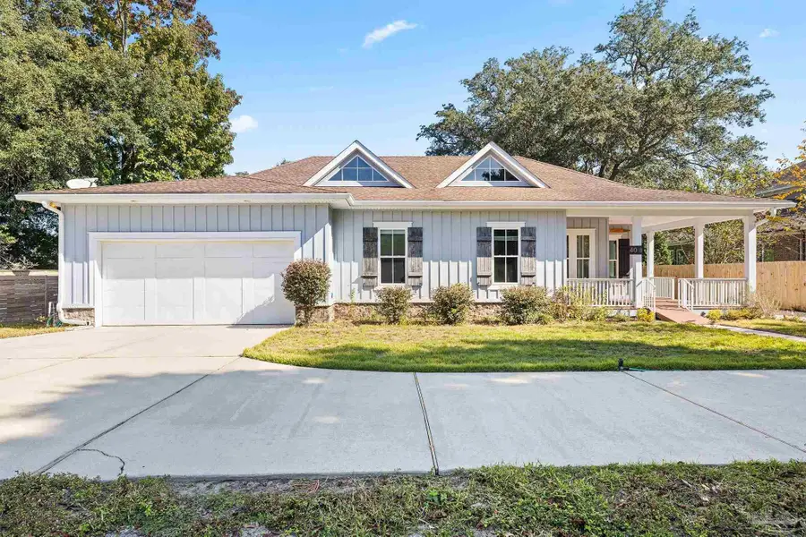 40 Highpoint Dr #B, Gulf Breeze, FL 32561 - Image #2