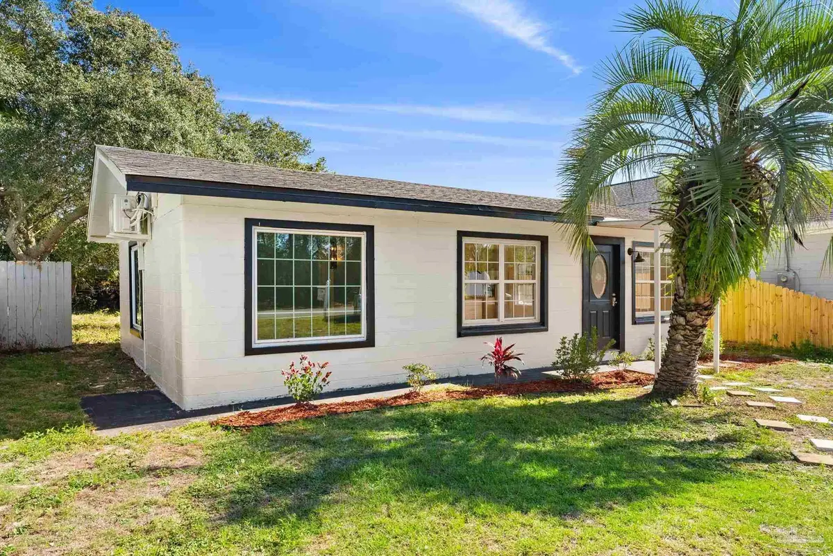 610 Lake Powell Dr, Panama City Beach, FL 32413 - Image #1