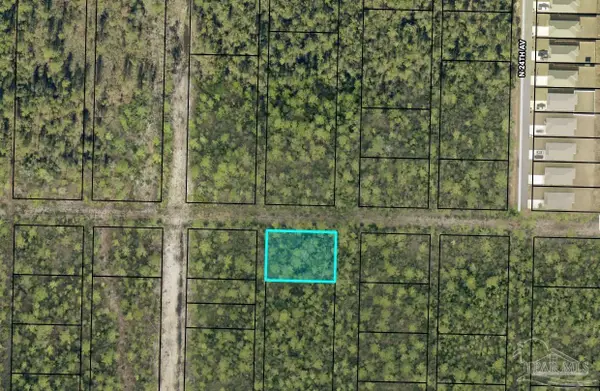 5475 San Blas St, Milton, FL 32583