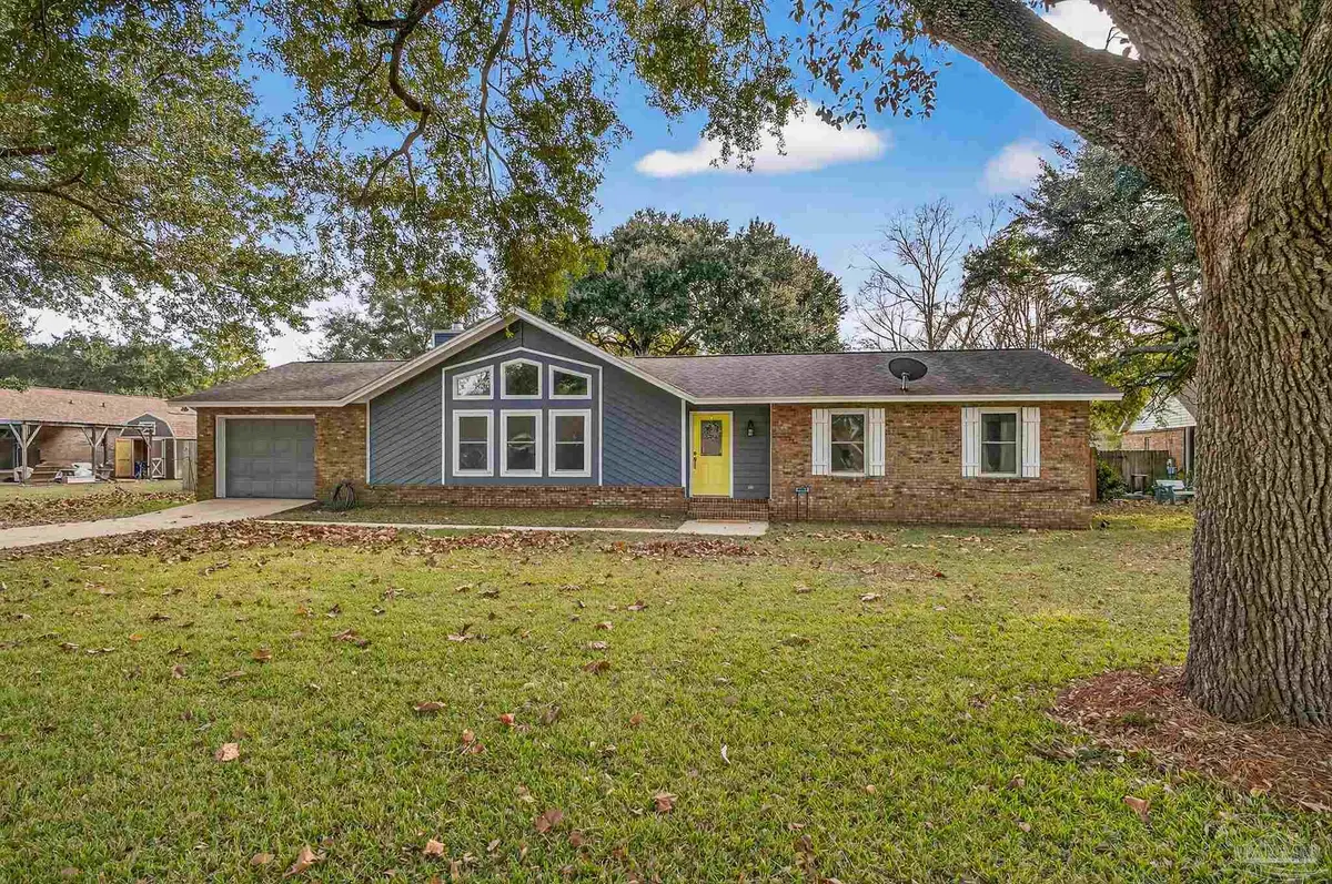 4807 Jennifer Ln, Pace, FL 32571 - Image #1