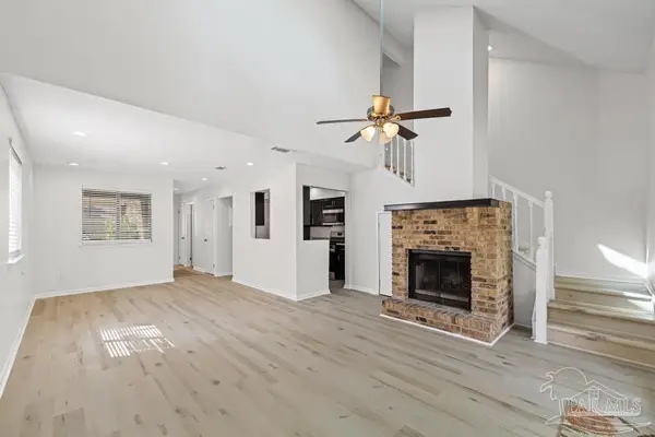 2838 Villager Cir, Pensacola, FL 32504