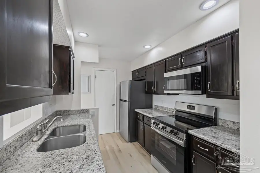 2838 Villager Cir, Pensacola, FL 32504 - Image #2