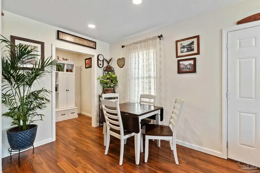 507 E Pine St, Atmore, AL 36502 - Image #3