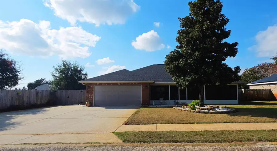 2065 Bella Breeze Ct, Navarre, FL 32566 - Image #2