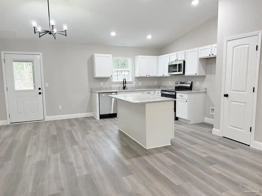 7234 Par Ln, Milton, FL 32570 - Image #2