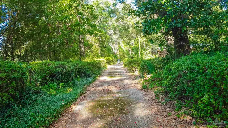 6598 Dewrell Sq, Pensacola, FL 32504 - Image #2