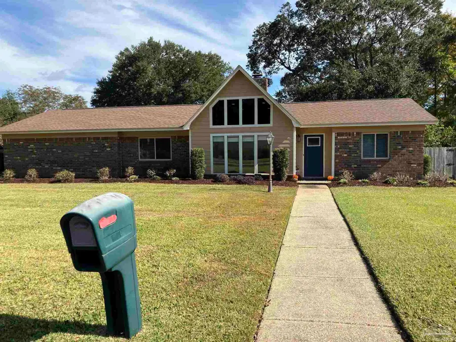 6068 S Gulf Manor Dr, Pensacola, FL 32526 - Image #3