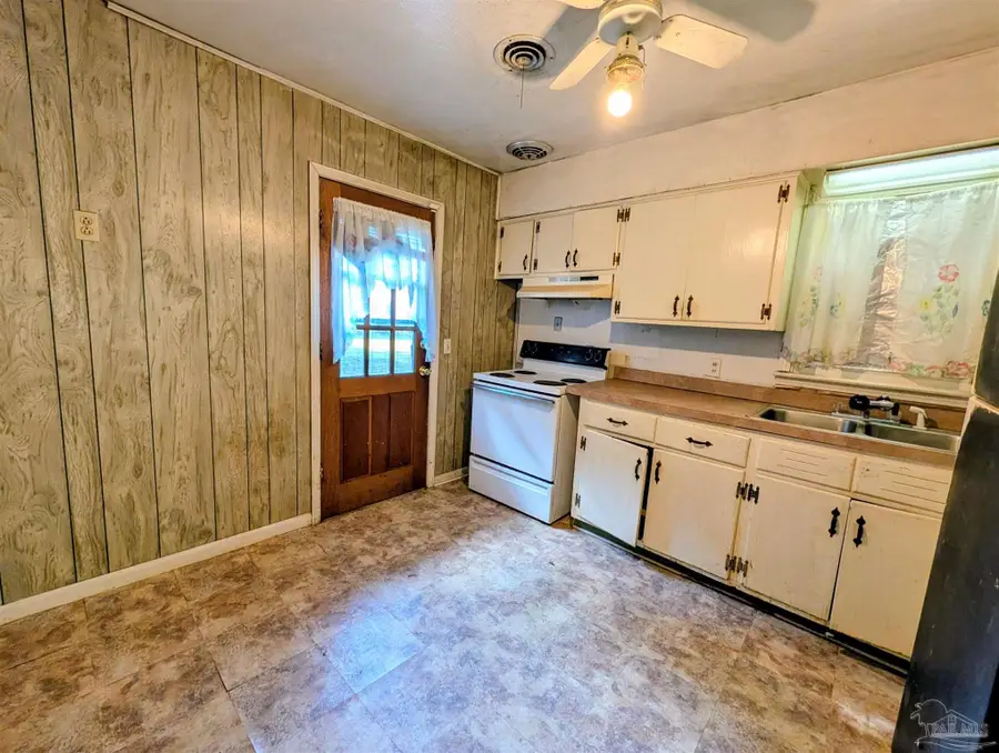 4531 Sunrise Dr, Pace, FL 32571 - Image #3