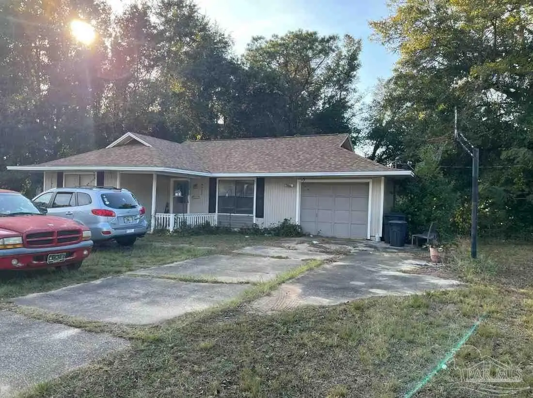 4373 Cecelia Ct, Pace, FL 32571 - Image #1