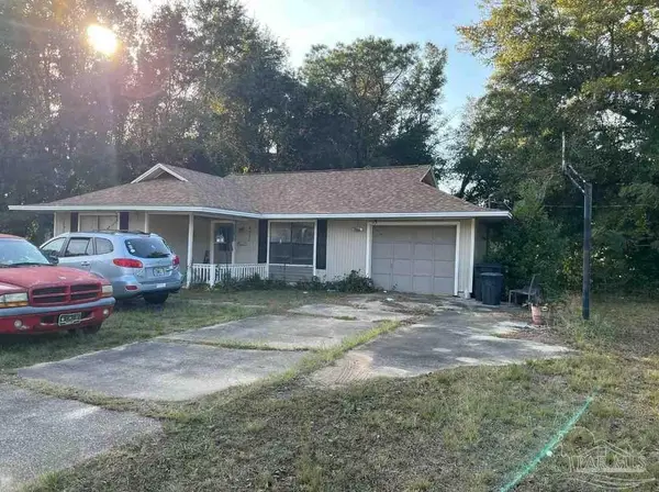 4373 Cecelia Ct, Pace, FL 32571