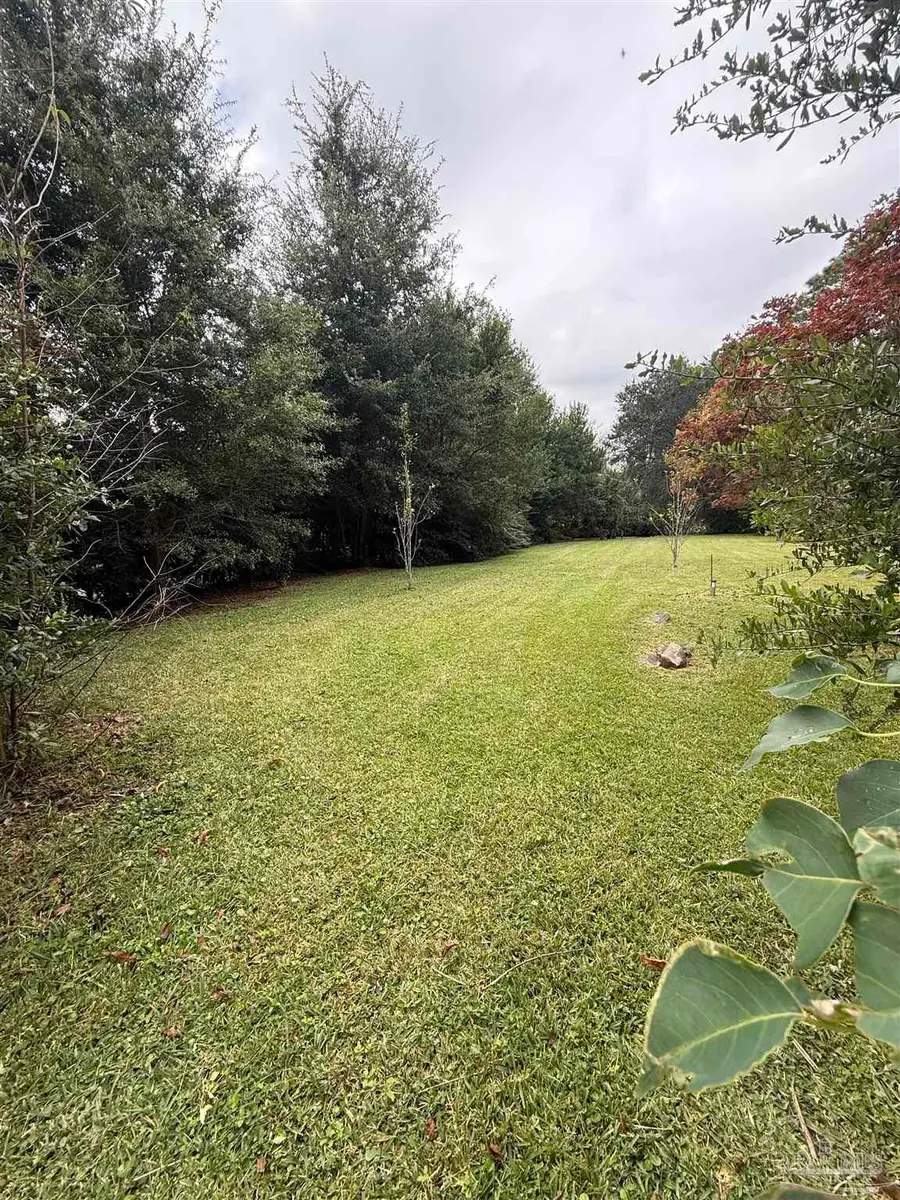 35 Campbellton Ln, Pensacola, FL 32506 - Image #2