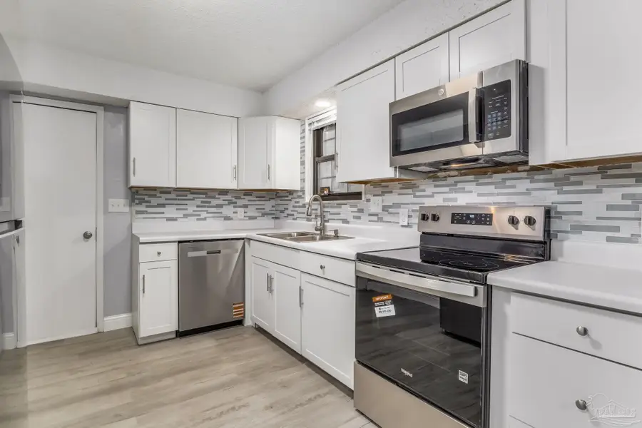 5855 Scotland Rd, Pensacola, FL 32526 - Image #2