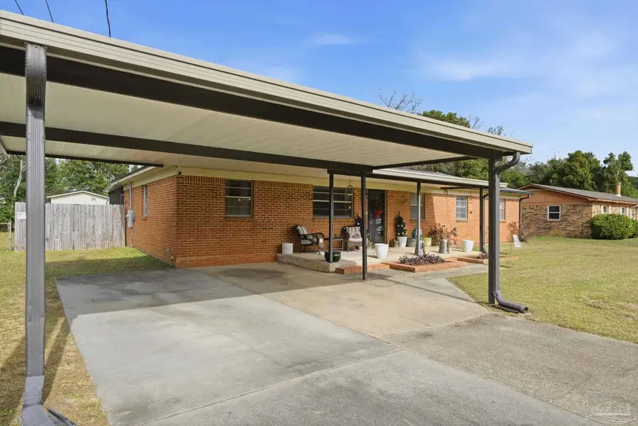 7170 Peninsula Dr, Pensacola, FL 32526 - Image #3