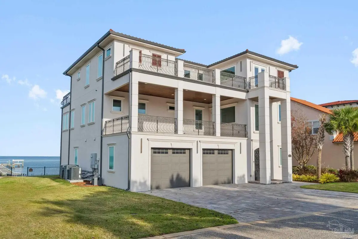 24 Baybridge Dr, Gulf Breeze, FL 32561 - Image #1