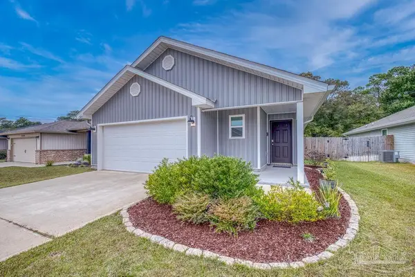 5455 Peach Dr, Pace, FL 32571