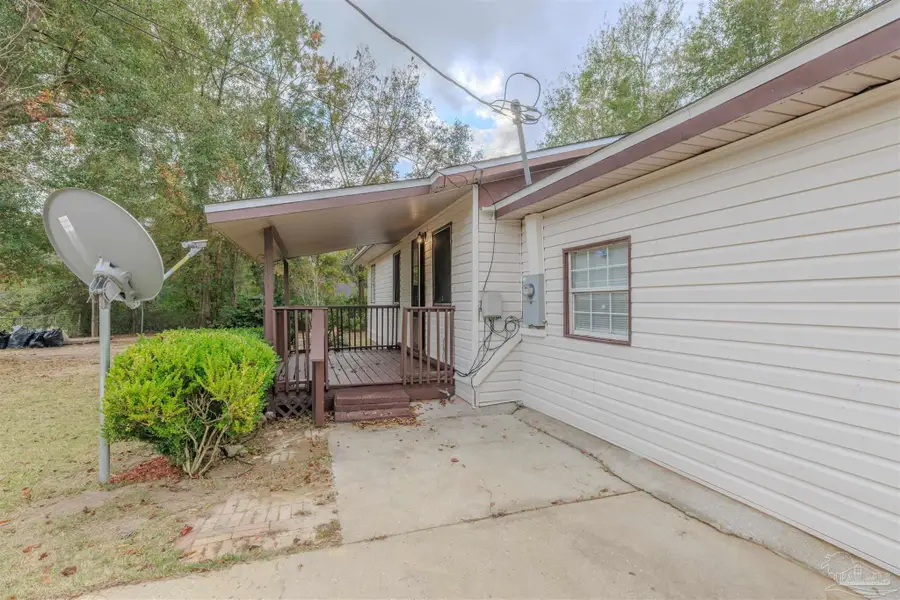 825 Booker Ave, Cantonment, FL 32533 - Image #3