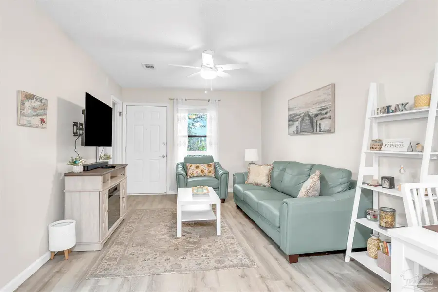 3202 Redwood Ln #E, Gulf Breeze, FL 32563 - Image #2