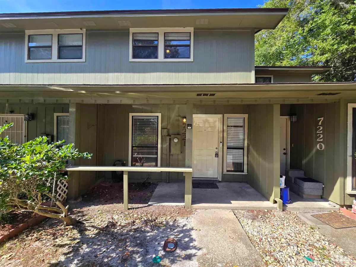 7221 Lago Vista Ct, Pensacola, FL 32506 - Image #1