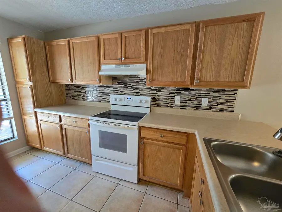 7221 Lago Vista Ct, Pensacola, FL 32506 - Image #3
