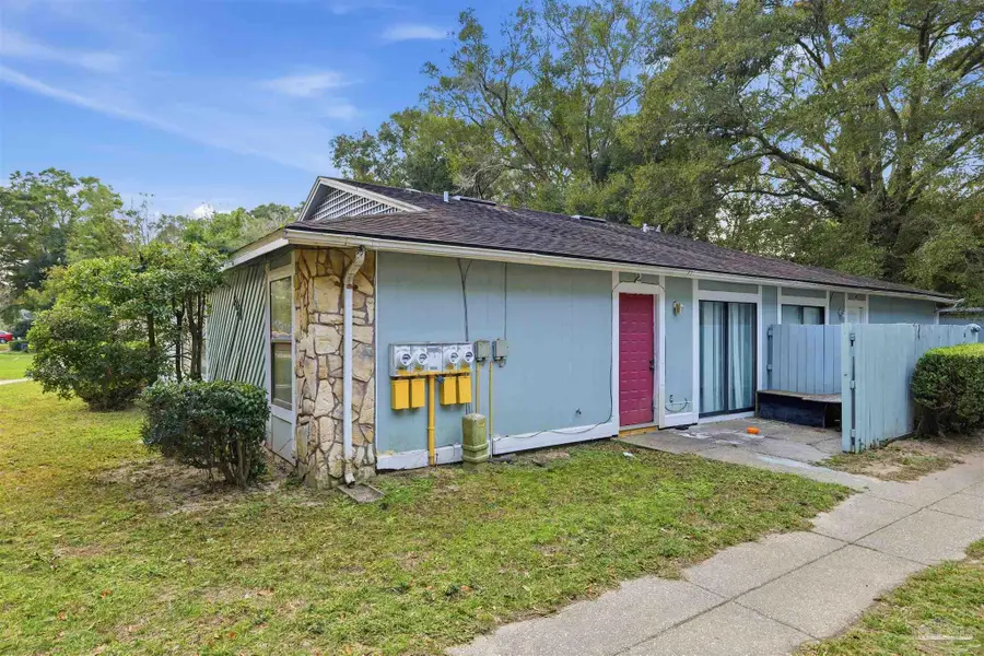 6832 Tiki Ln, Pensacola, FL 32503 - Image #3