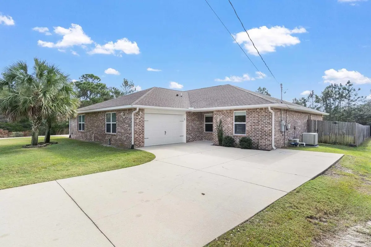 1827 Sundown Dr, Navarre, FL 32566 - Image #1
