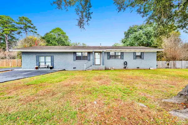 5720 Perkins St, Pensacola, FL 32526