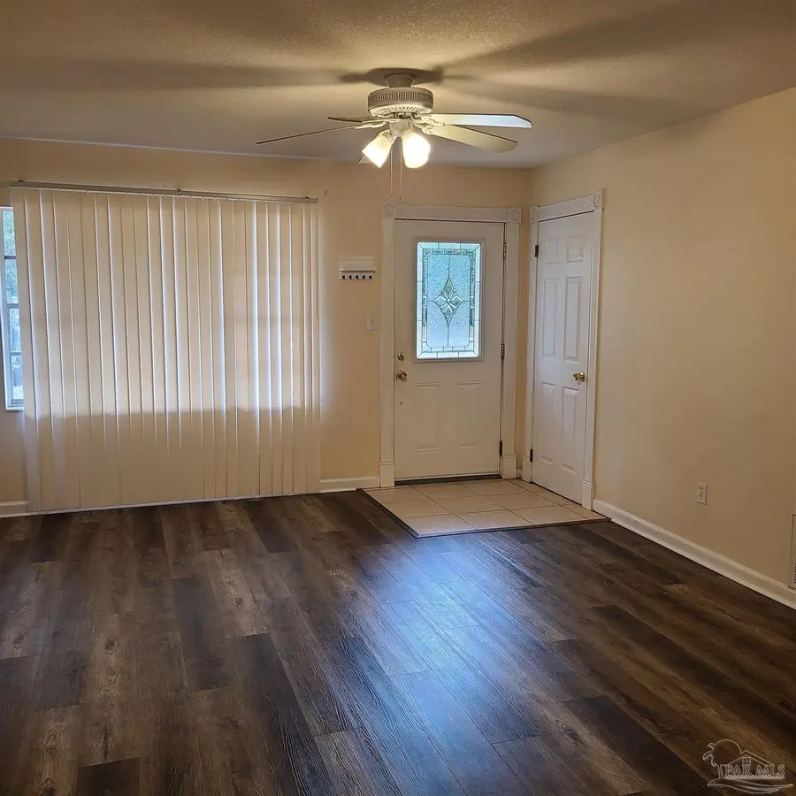 7771 Aaron Dr, Pensacola, FL 32534 - Image #2